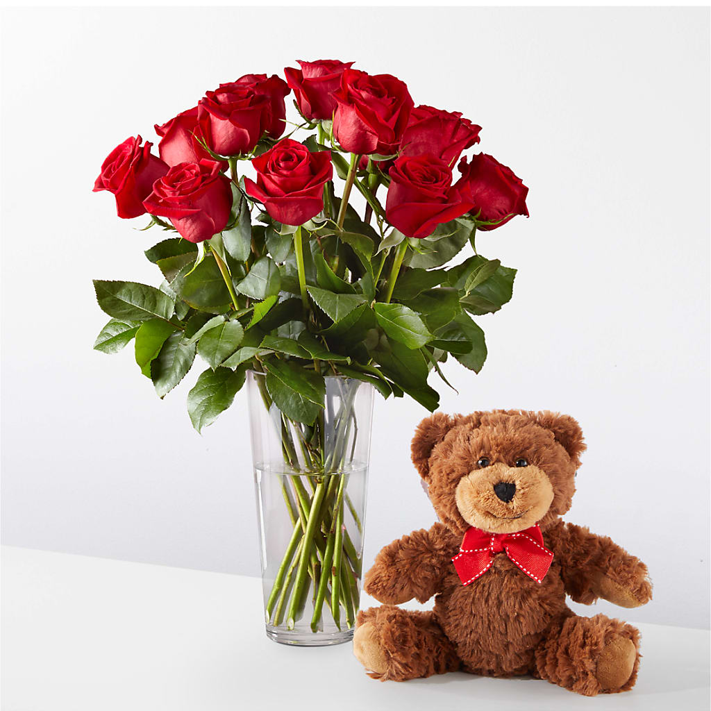 Romantic Long Stem Red Rose Bouquet Bundles – RICHARD FLOWERS & GIFTS LLC, Clearwater FL
