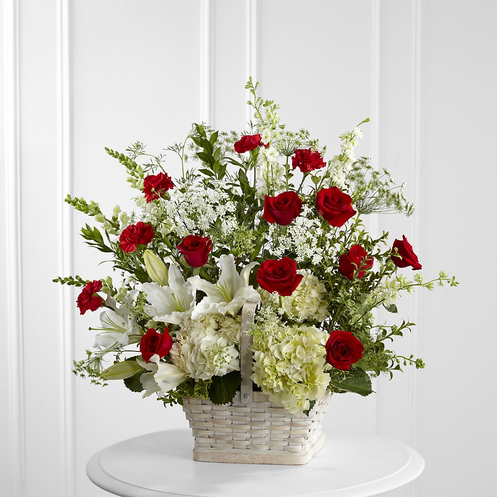 In Loving Memory Arrangement – RICHARD FLOWERS & GIFTS LLC, Clearwater FL