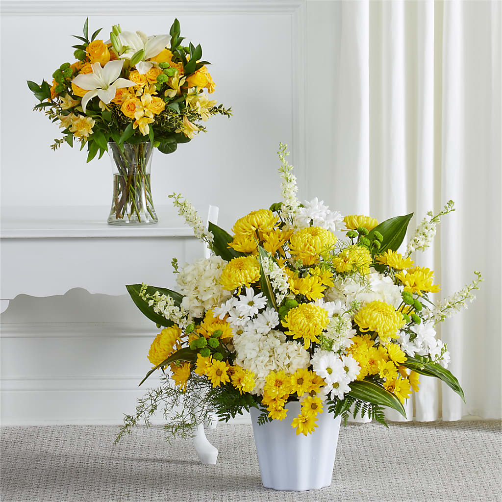 Warm Remembrance Bundles – RICHARD FLOWERS & GIFTS LLC, Clearwater FL