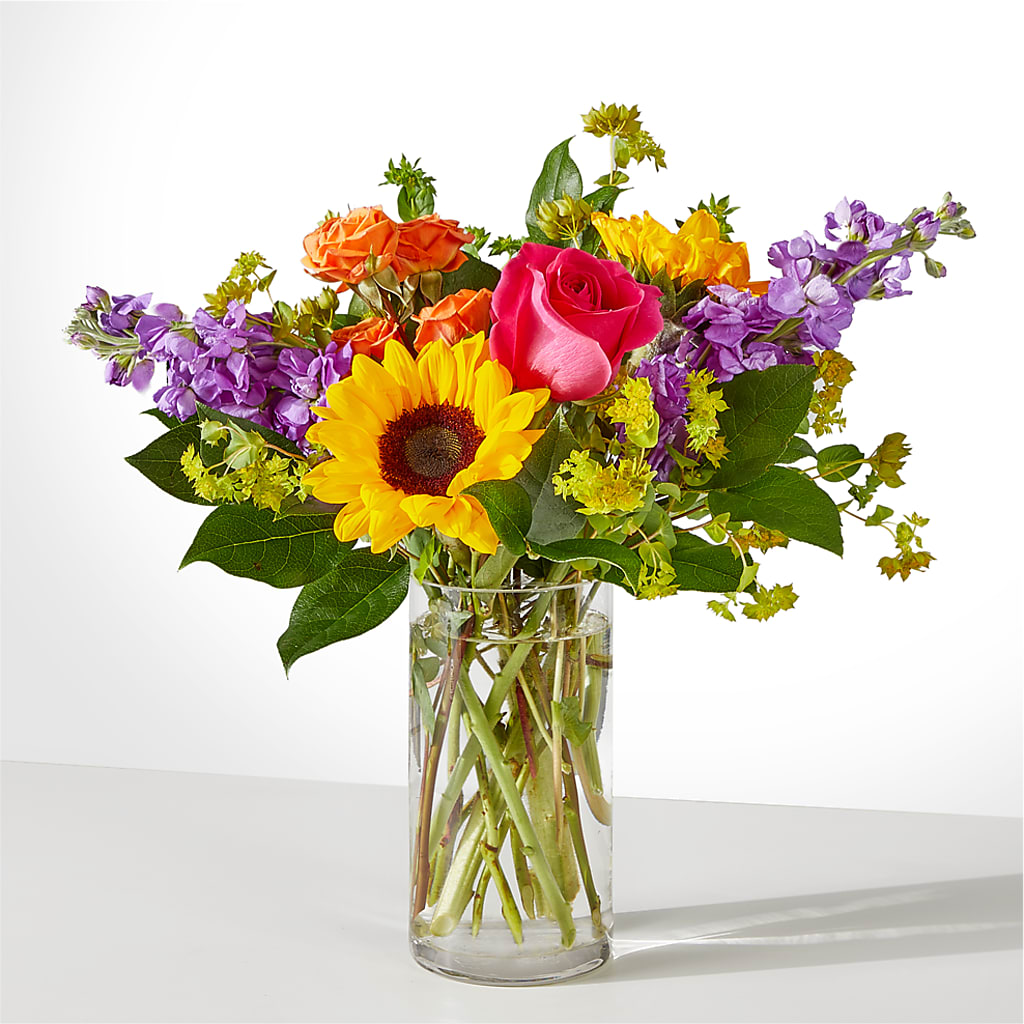 Vibrant Greetings Bouquet – RICHARD FLOWERS & GIFTS LLC, Clearwater FL