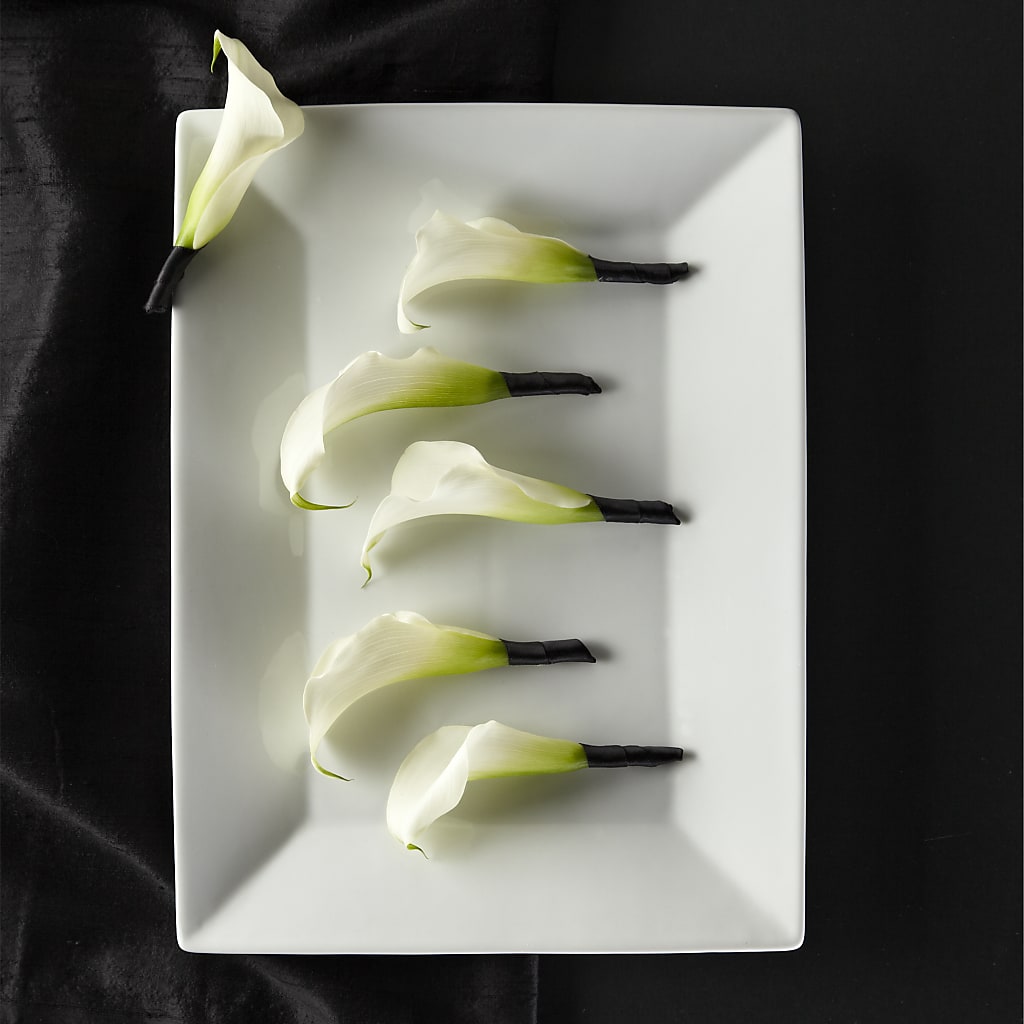 Calla Lily Promise Boutonniere – RICHARD FLOWERS & GIFTS LLC, Clearwater FL